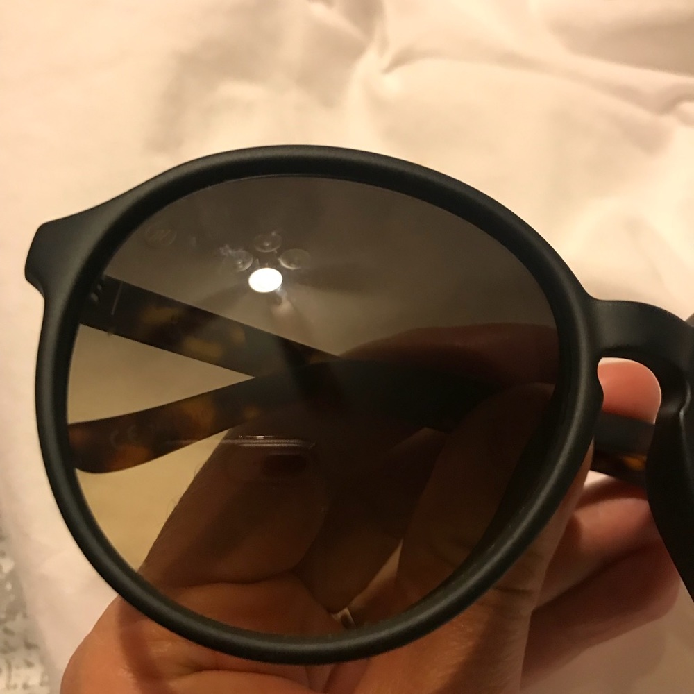 Electric Riot Sunglasses - Picture 5 of 7
